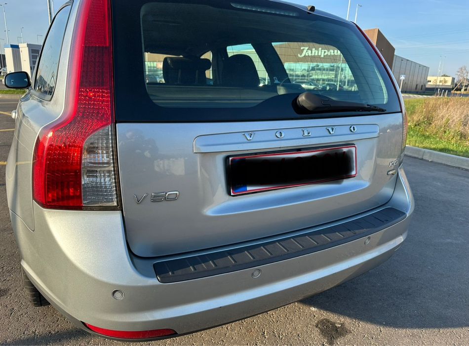 Продам вольво v50 1.6 диз НЕРОЗМИТНЕНА