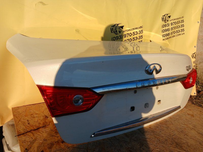Кришка багажника Infiniti Q50 2016