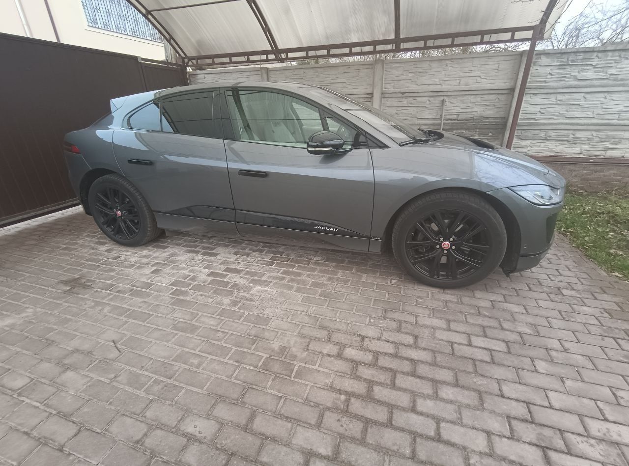 Jaguar I-Pace электромобиль