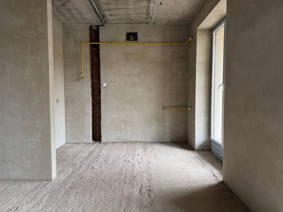 Продаж котеджу з міськими мережами!