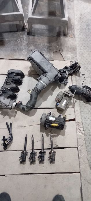 Продам навісне двигуна peugeot 407 1.6 дизель