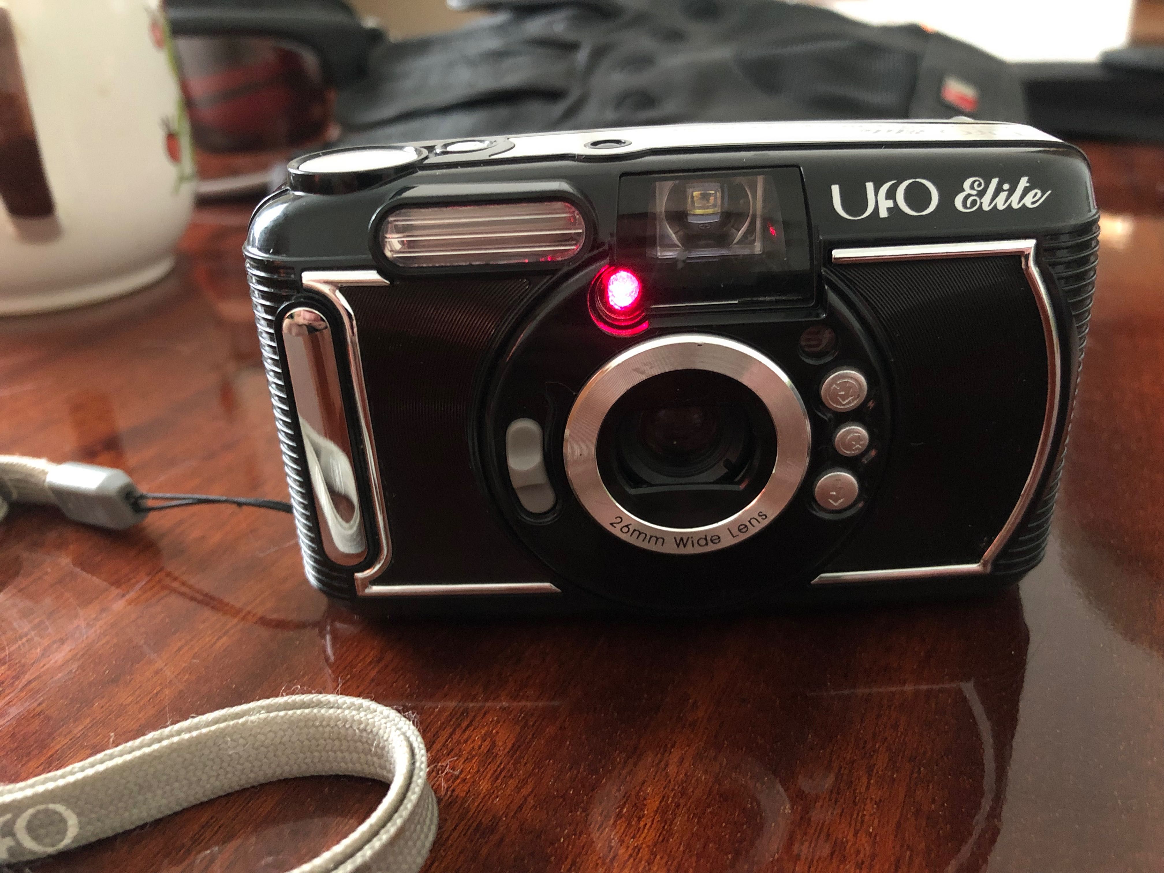 Старый фотоаппарат UFO elite