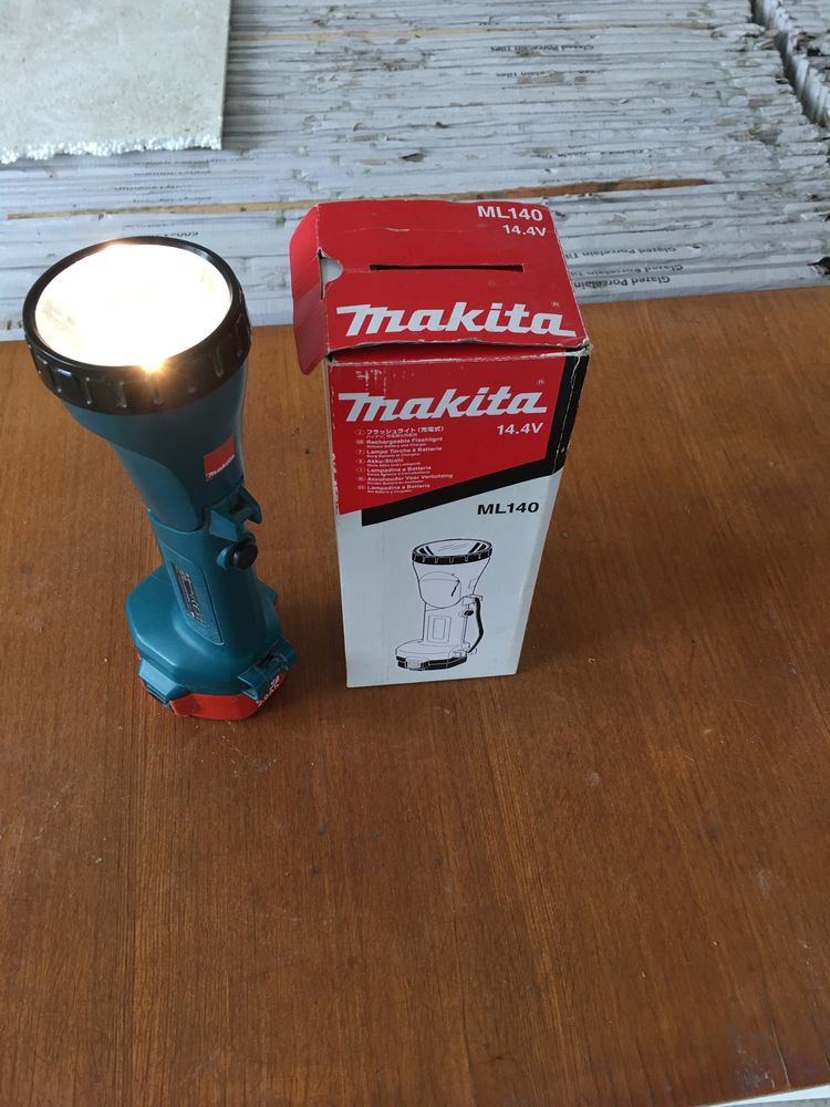 Акумуляторний фонарик Makita ML 140, 14,4V