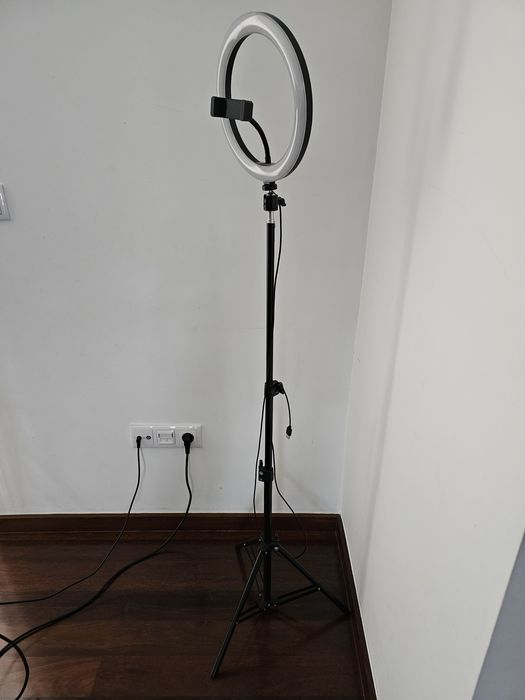 Ring Light 360° com tripé e comandos