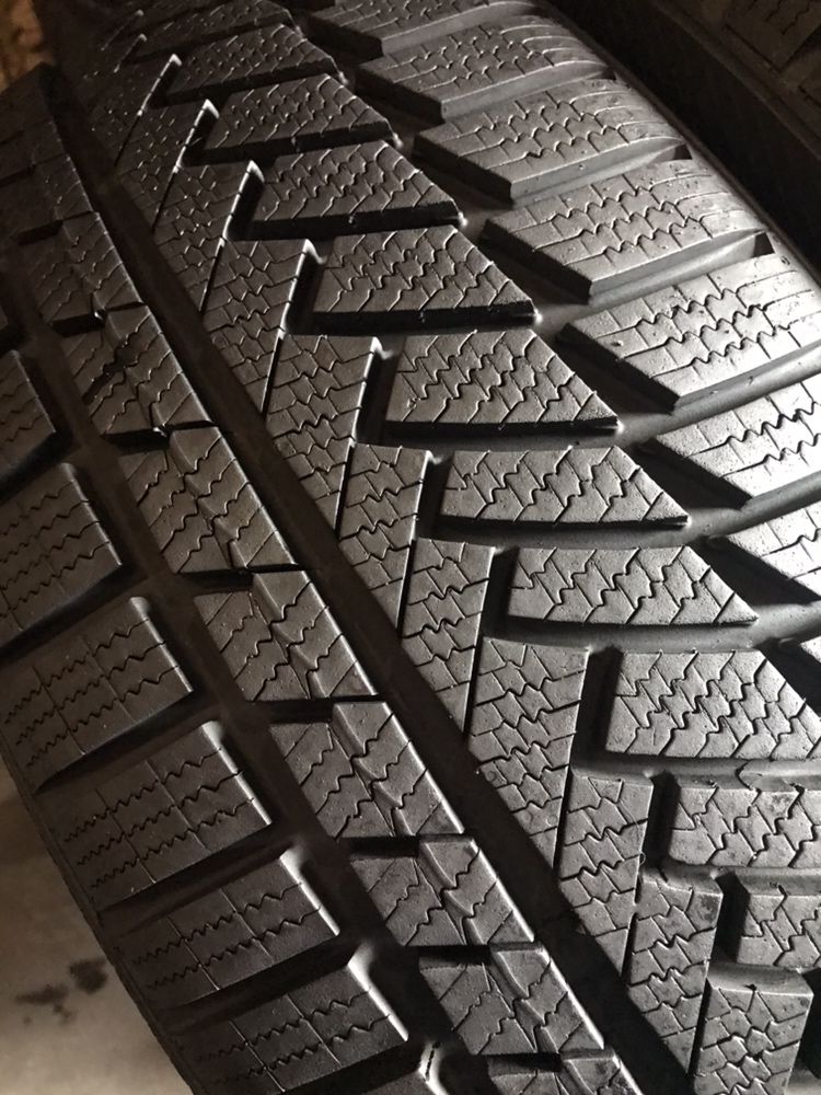 255/40/19+225/45/19 R19 Continental ContiWinterContact TS850P 4шт зима