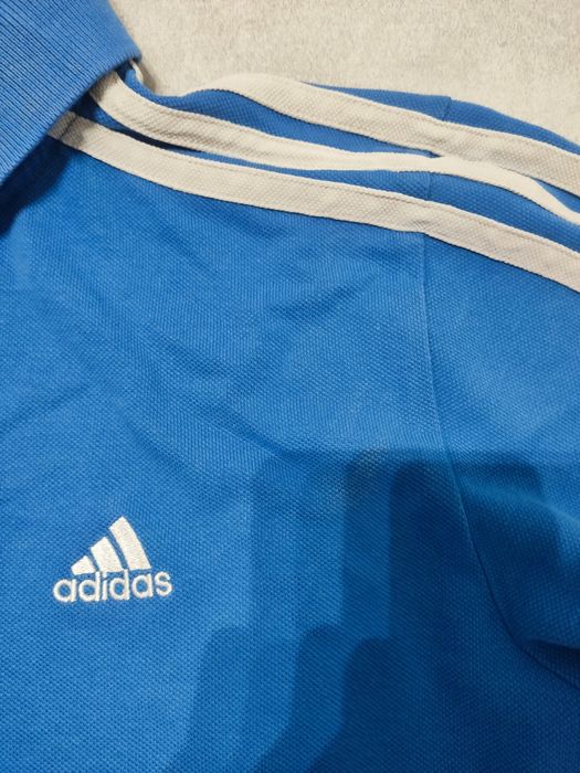 Niebieska koszulka Adidas