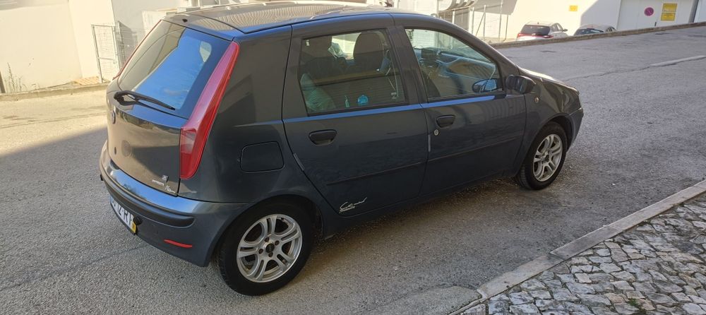 Fiat Punto carro de garagem - super impecavel .