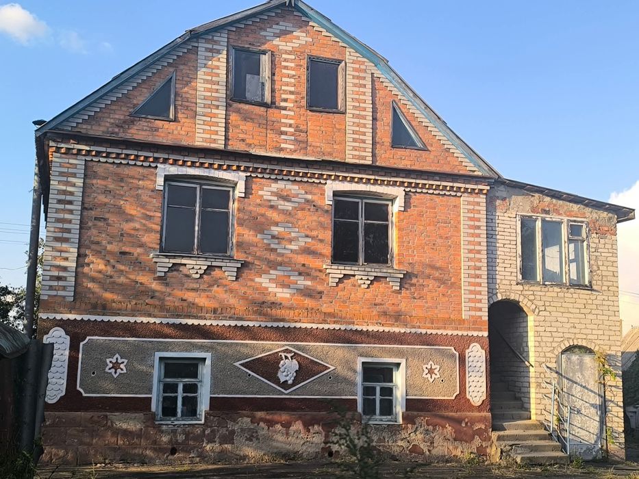 Продам будинок .