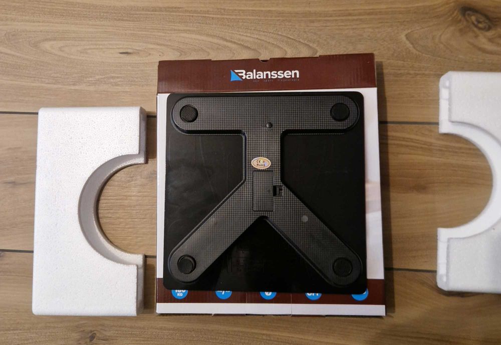 Waga elektroniczna z analizatorem składu masy ciała SMART Nowa