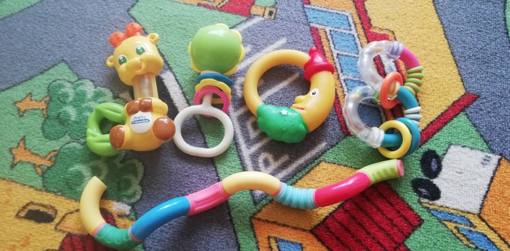 Grzechotki i gryzaki szt 5