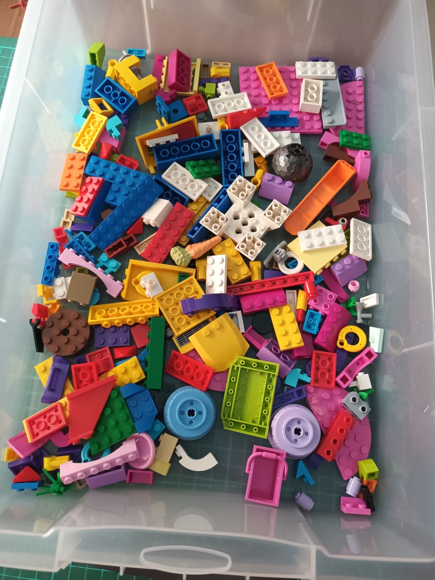 Legos várias peças  cores novas