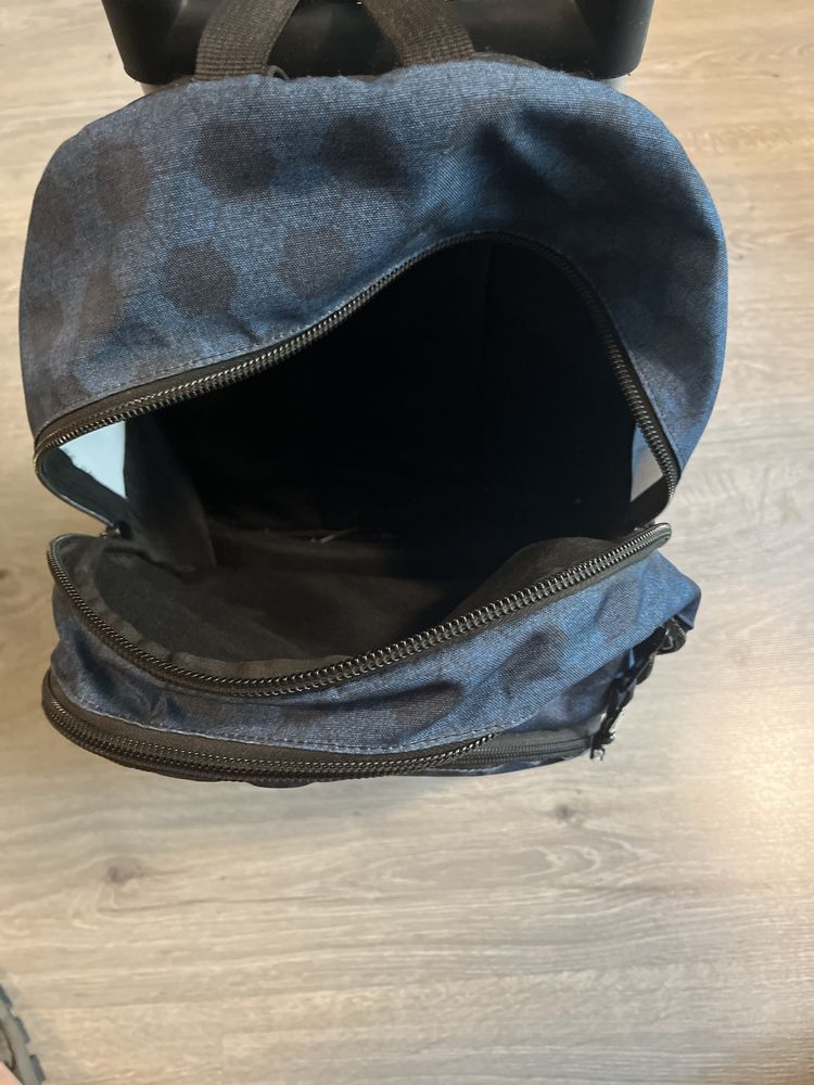 Mochila Ghuts com troleia