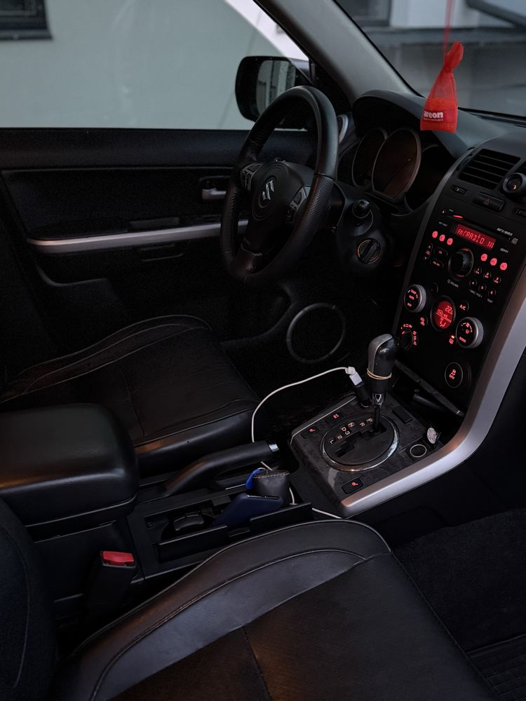 Продається автомобіль Suzuki Grand Vitara 2013 р