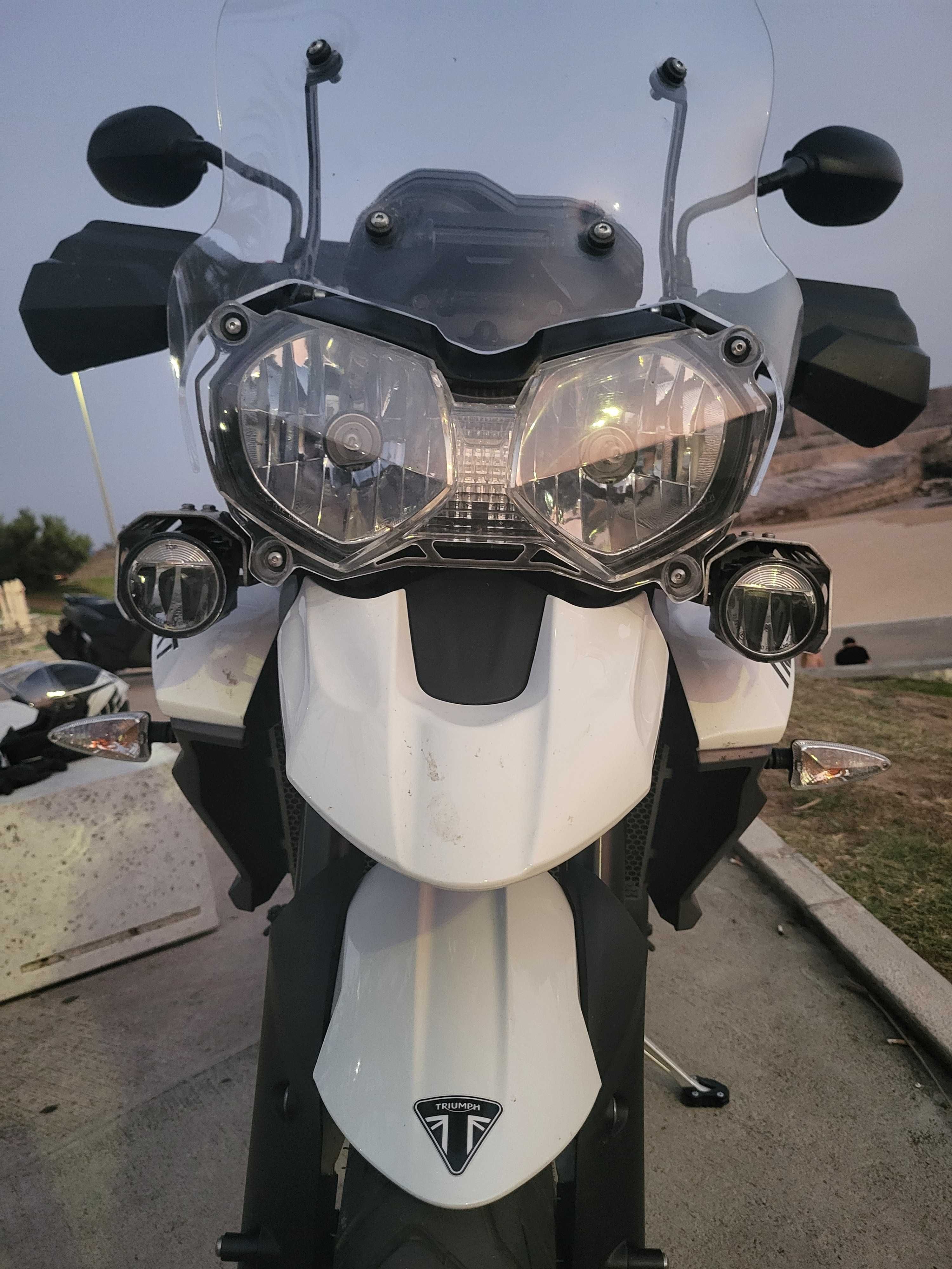 Triumph Tiger 800 XRT Topo de Gama poucos Kms