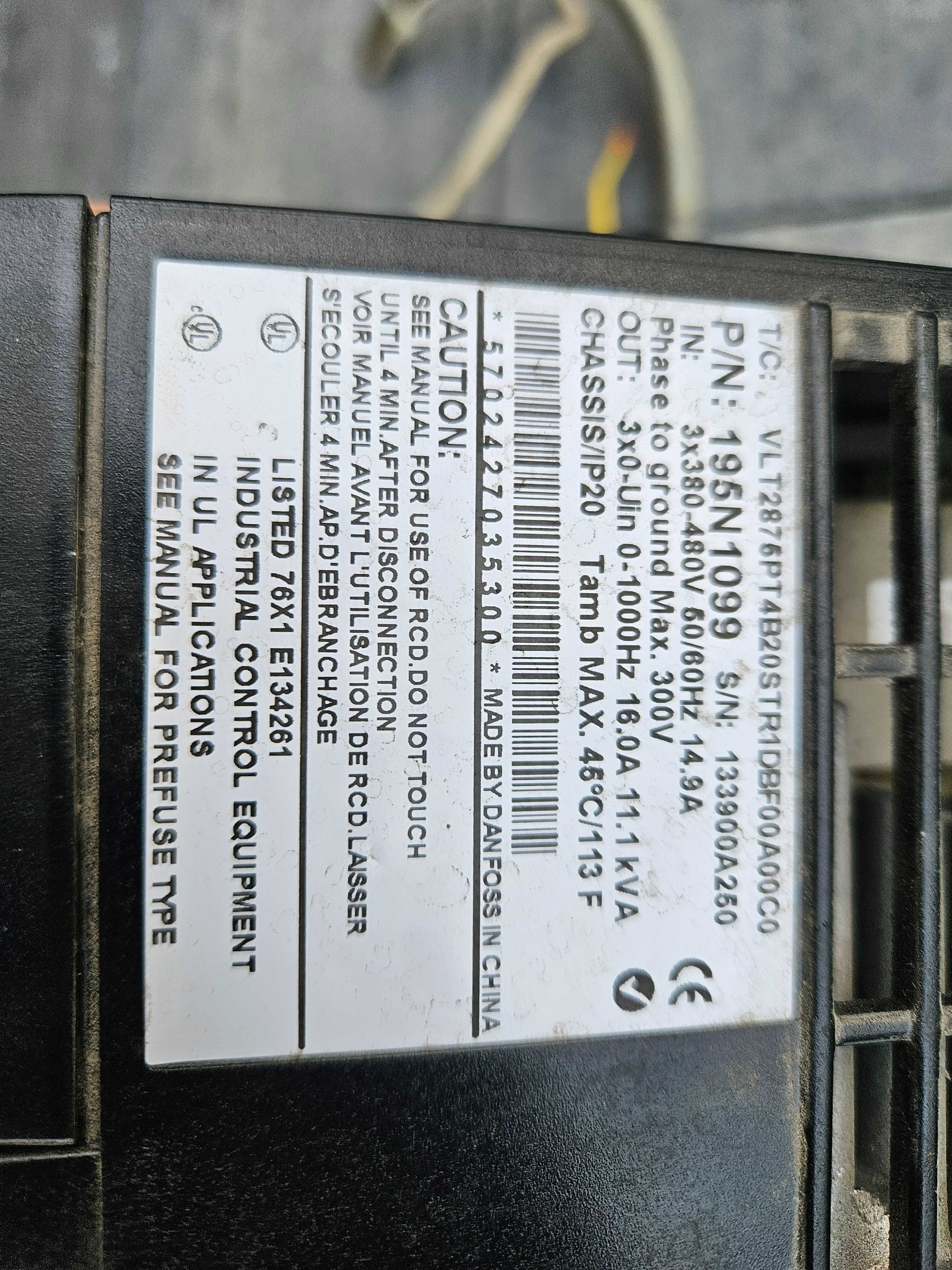 Falownik Danfoss VLT 2800 16A/11.1 kVA