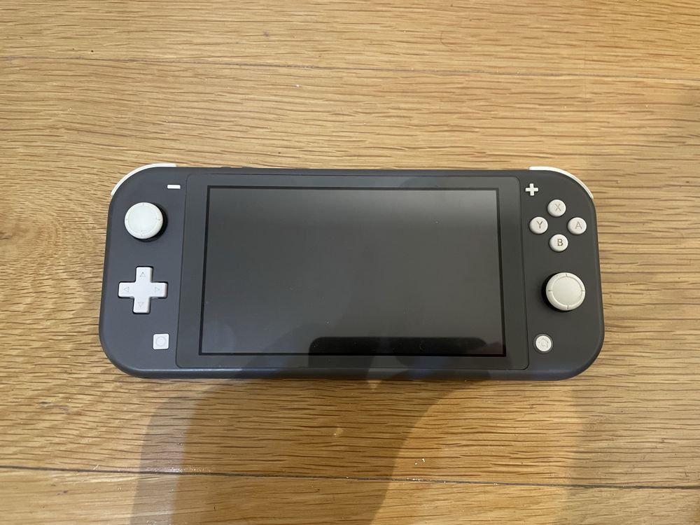 Nintendo Switch Lite Cinzenta - Excelente Estado + Caixa e Carregador