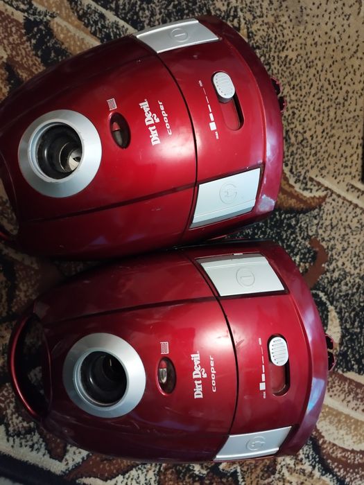 Dwa odkurzacze Dirt Devil