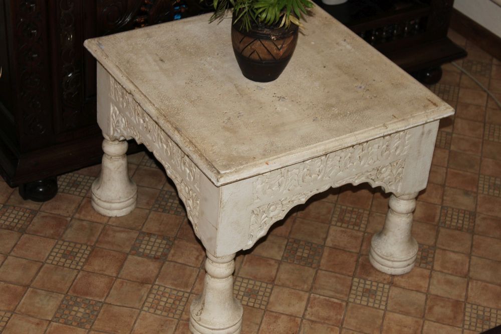 nowy stolik kawowy 61x61, h:46 cm. indyjski kolonialny biel ecru