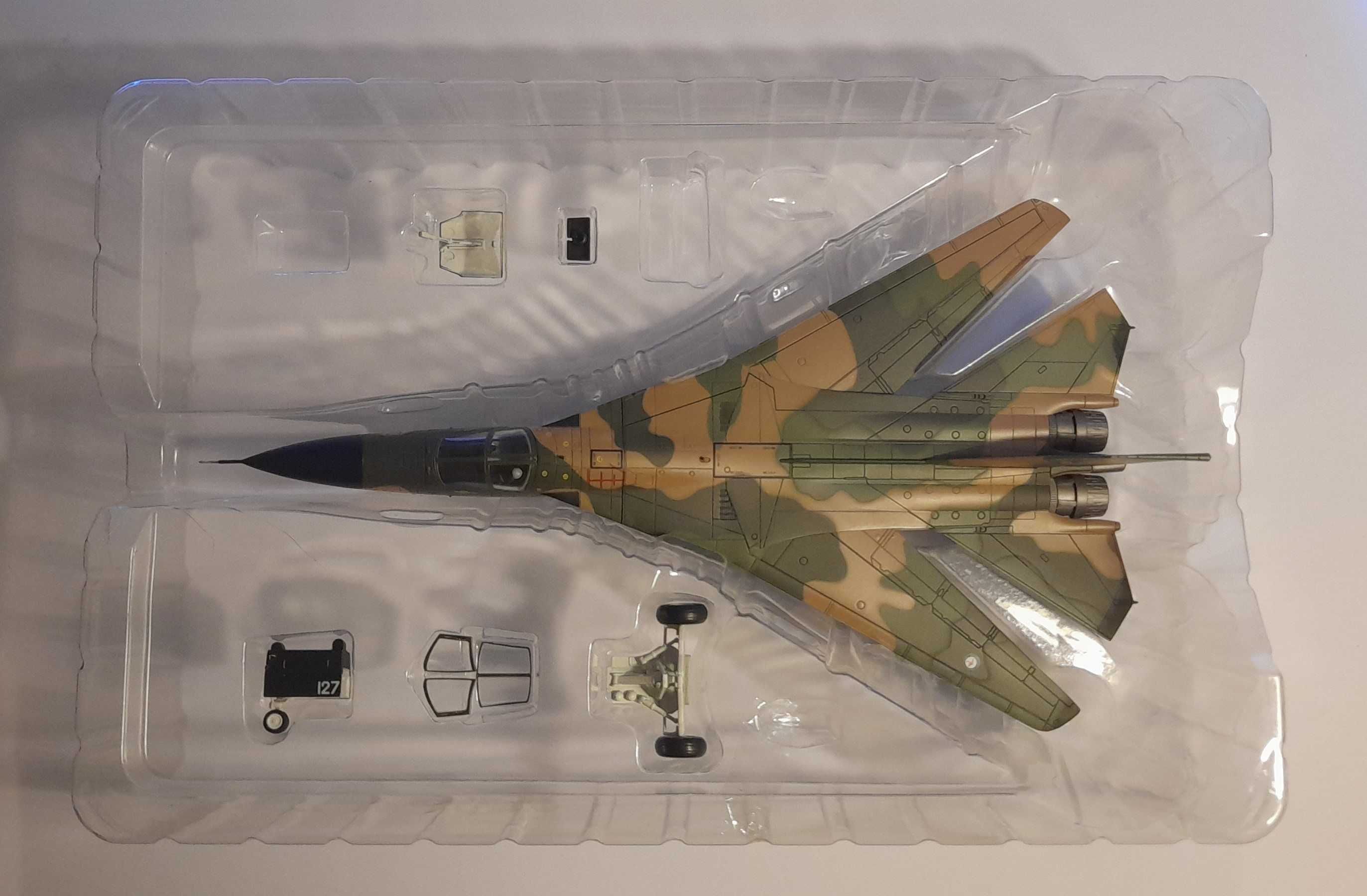 Miniatura Diecast 1:72 Hobby Master - RF-111C Aardvark