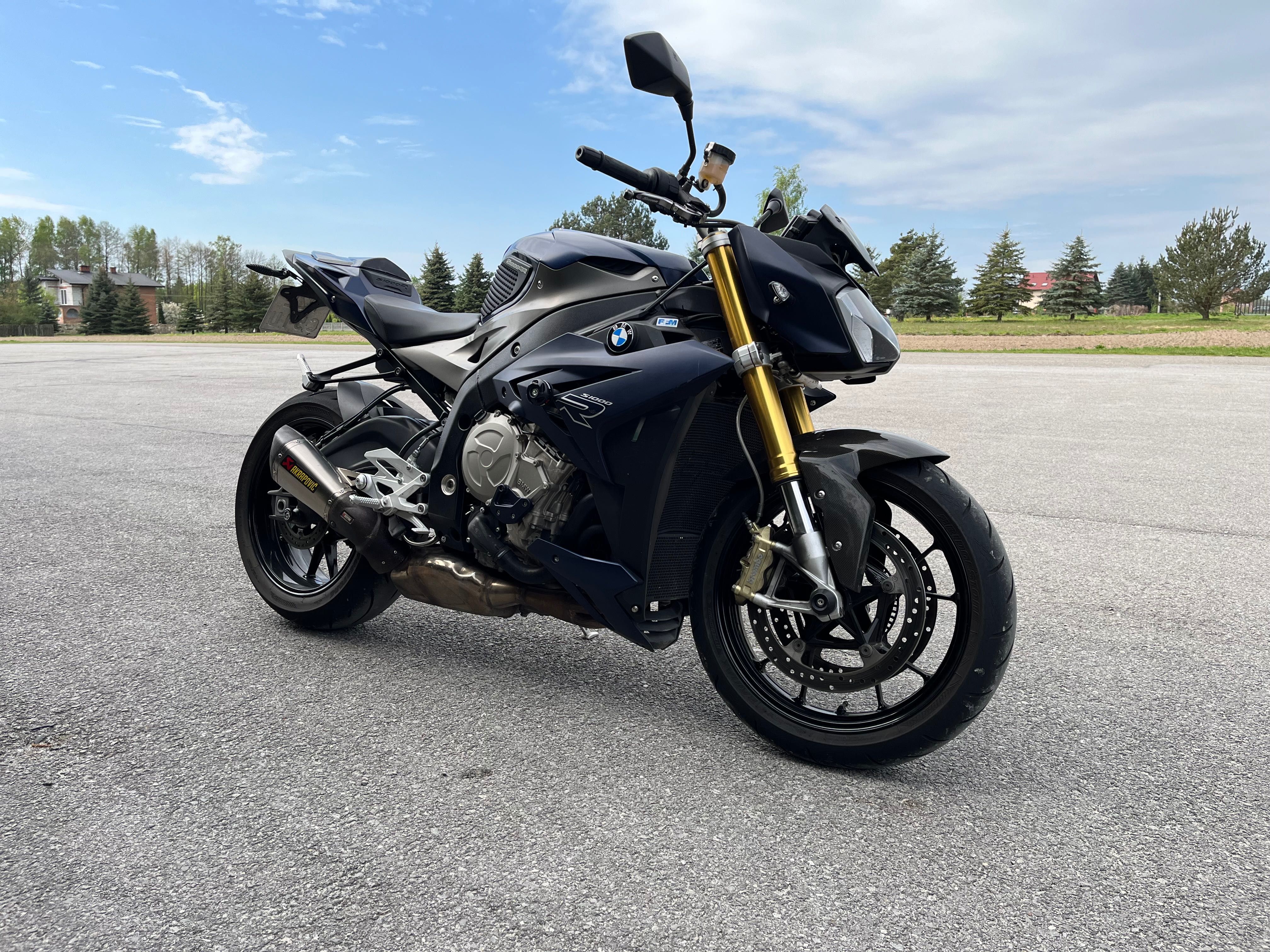 BMW S1000R akrapovic