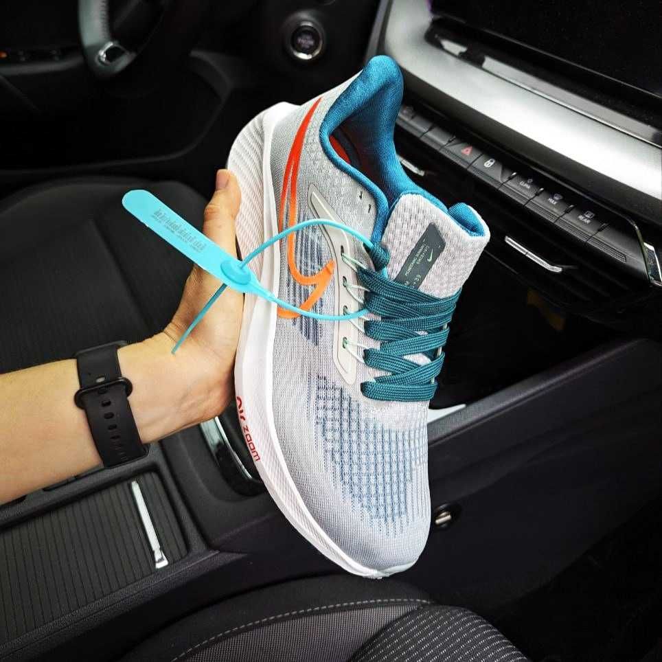 Кросівки Nike Zoom сірі з білим