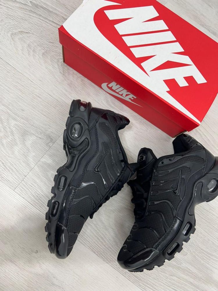 Nike TN Full Black