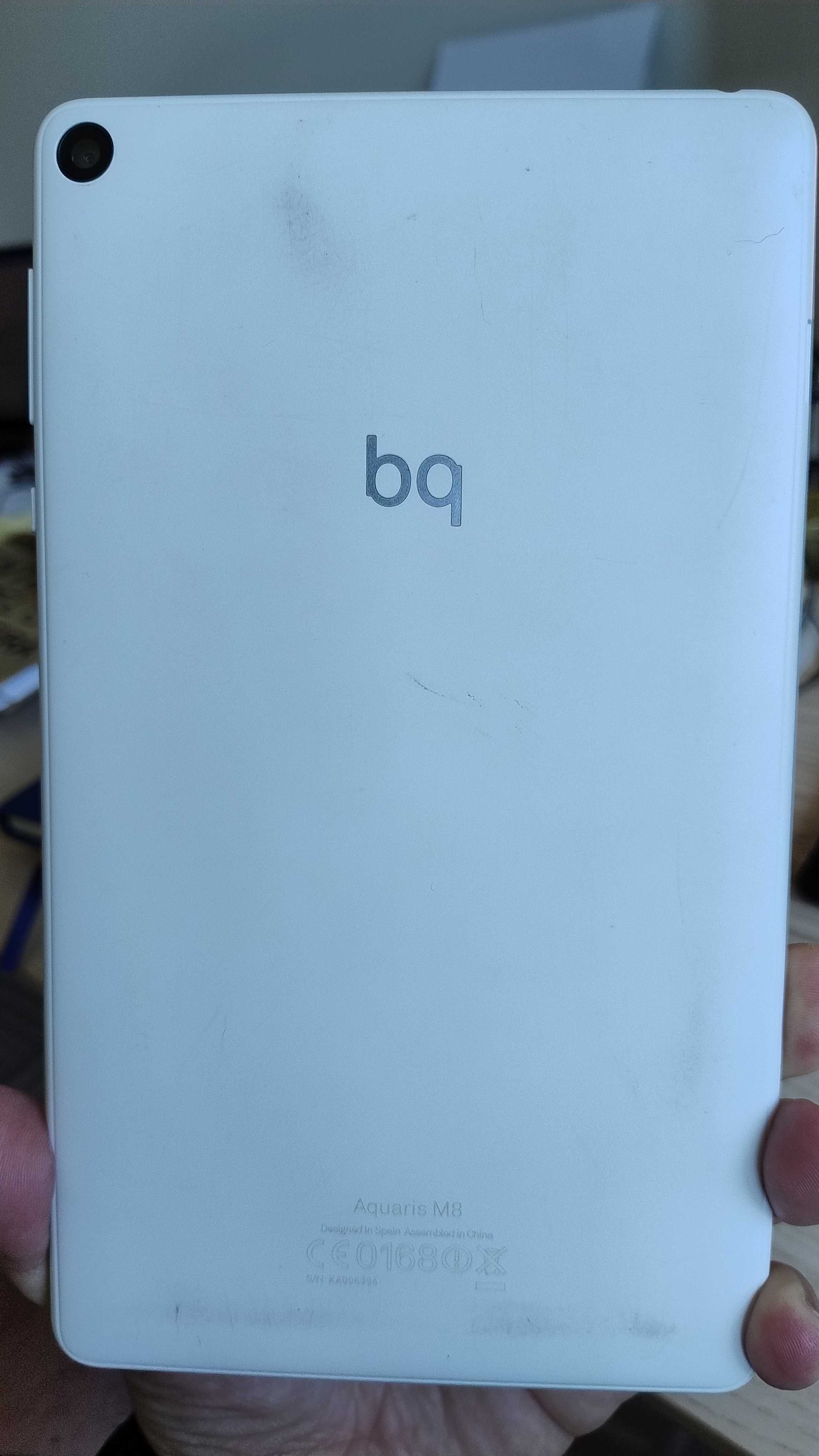 Tablet bq M8 impecável