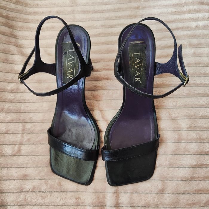 Sandálias pretas salto alto 38