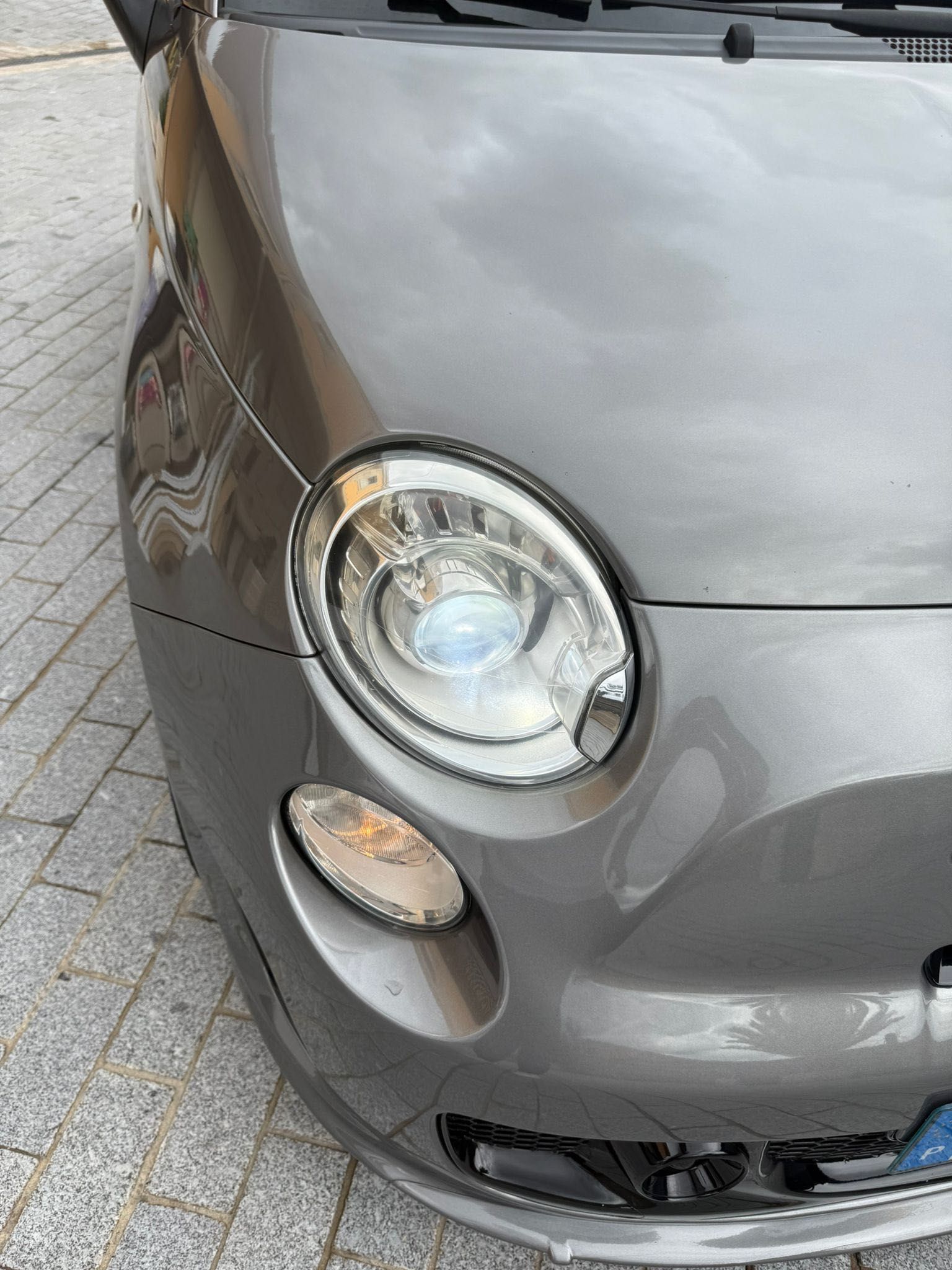 Carro Abarth 595 turismo