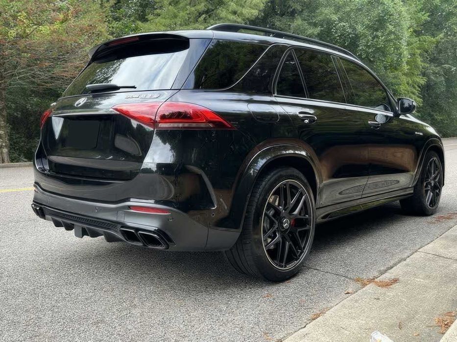 Mercedes-Benz GLE      2021