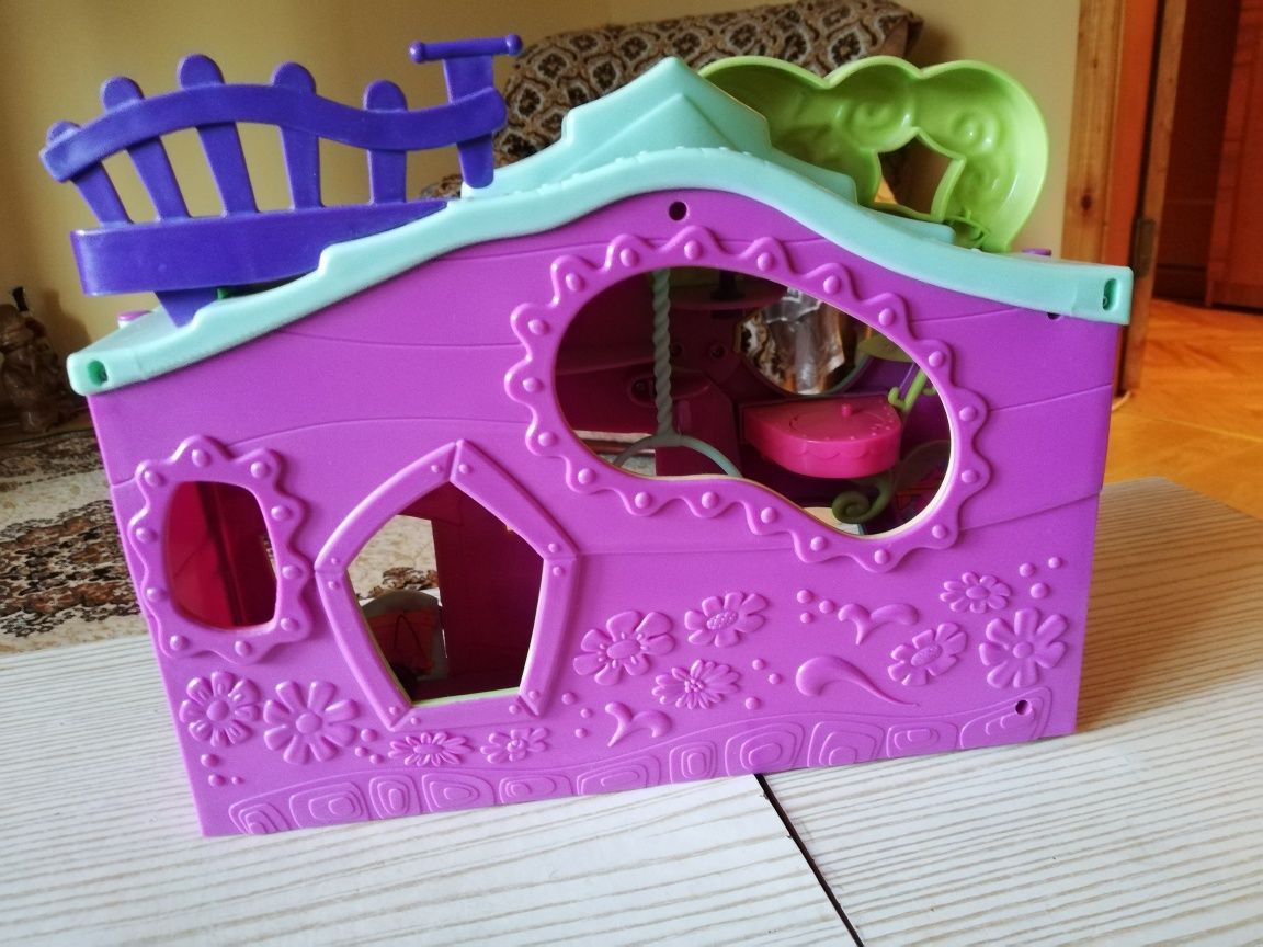 Продам будиночок для звірят Littlest pet shop.