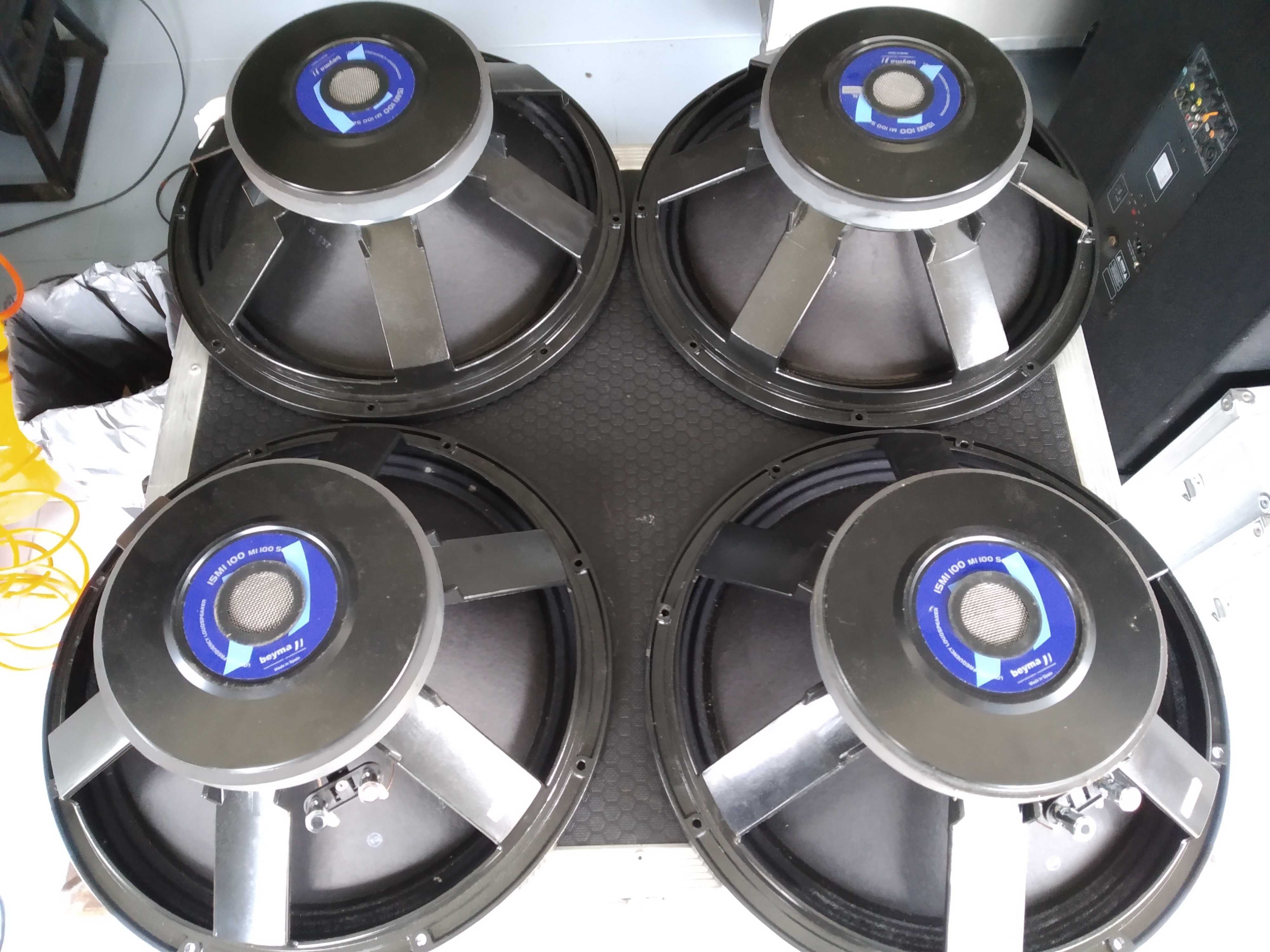 Monitores de Palco 1000w cada(Beyma)