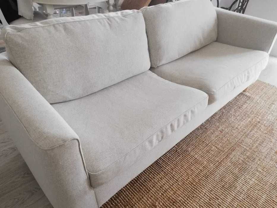 Sofá de 3 lugares bege