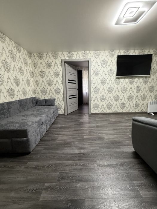 Сдаю в аренду по добово 2-кімнатну квартиру