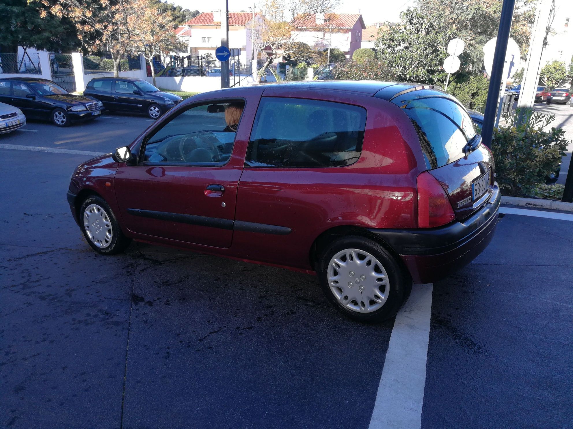 Renault Clio 1.2 gasolina para peças