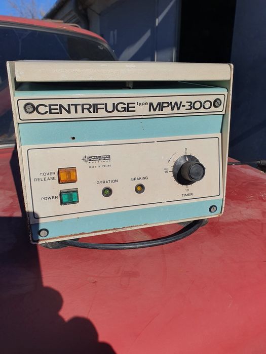 Центрифуга MPW-300