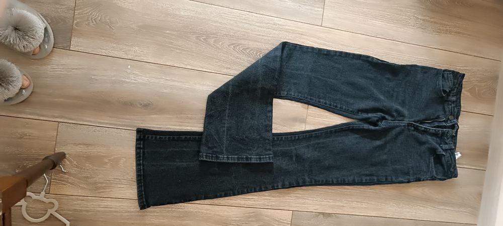 Джинси кльош м джинси