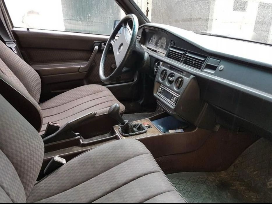 Mercedes Benz 190
