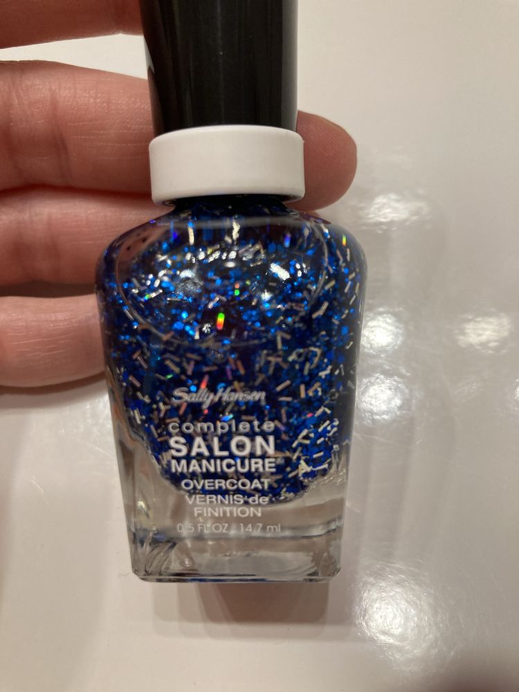 Lakier Sally Hansen Over the rainblue