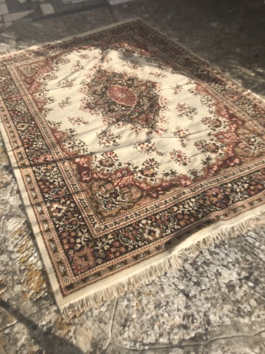 Tapete dearaiolos feito em tiar manual