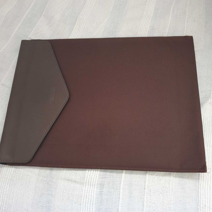 bolsa para portátil, tablet, cabedal, dá para várias marcas