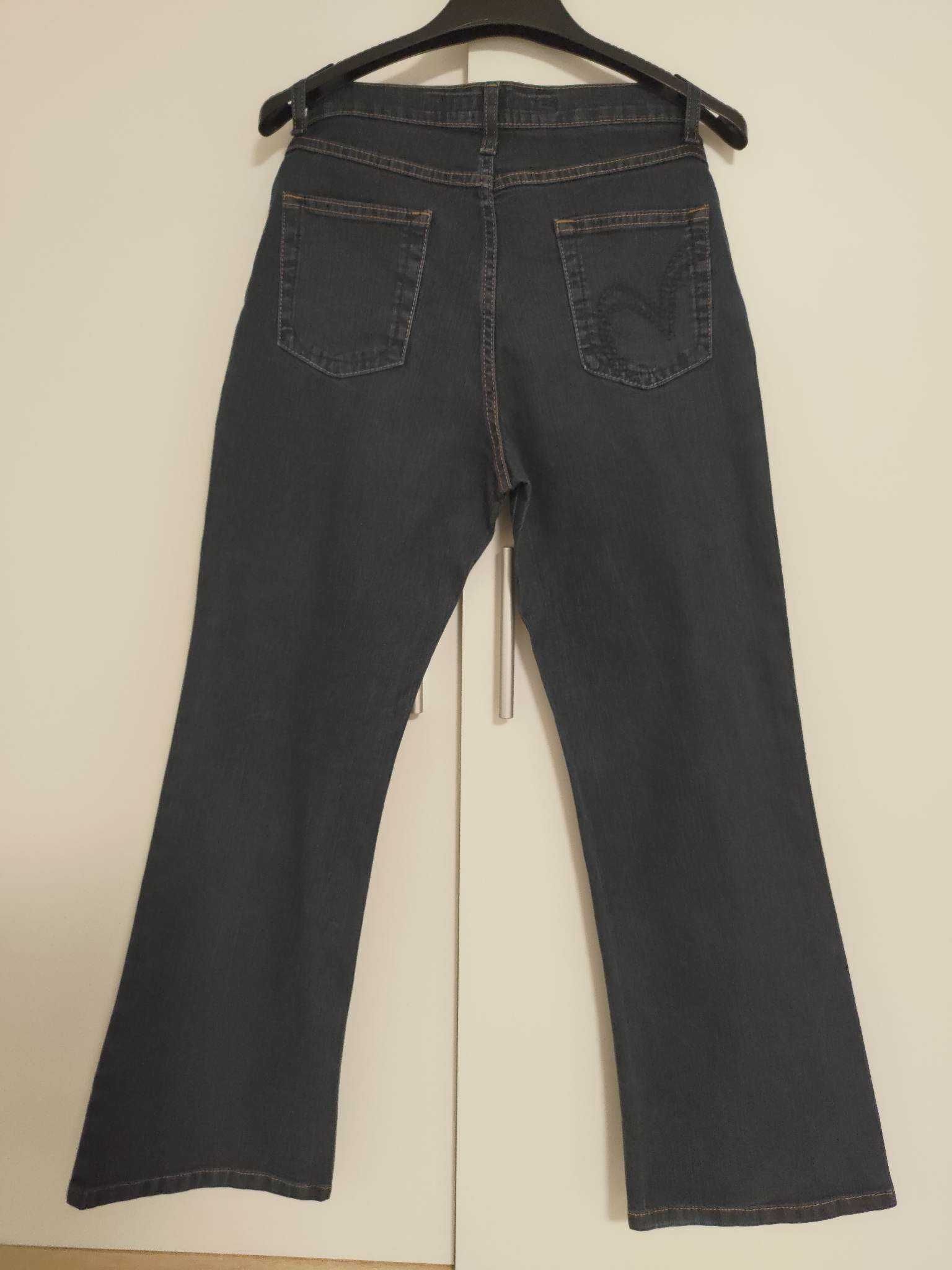Spodnie damskie jeansowe klasyczne