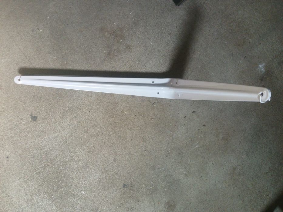 Poleias para prateleiras