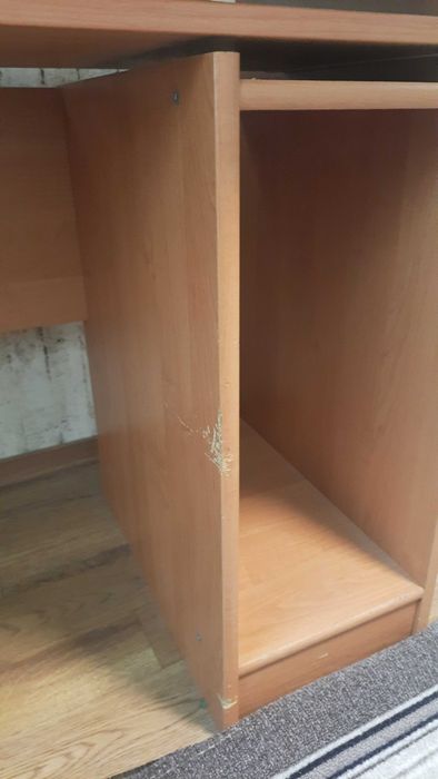 Компьютерний / письмовий стіл 1.4 м