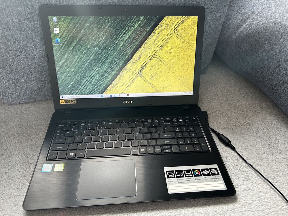 Laptop ACER aspire F5-573G