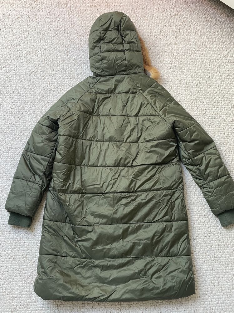 Długa kurtka pikowana - płaszczyk z kapturem H&M