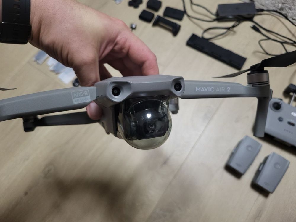 Дрон квадрокоптер dji mavic air 2 combo