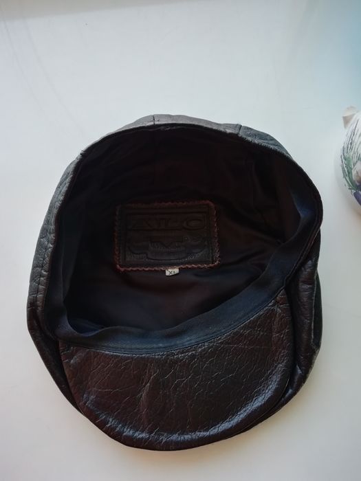 Kaszkiet, beret, czapka na jesień, zime, skóra naturalna. Markowa,, z