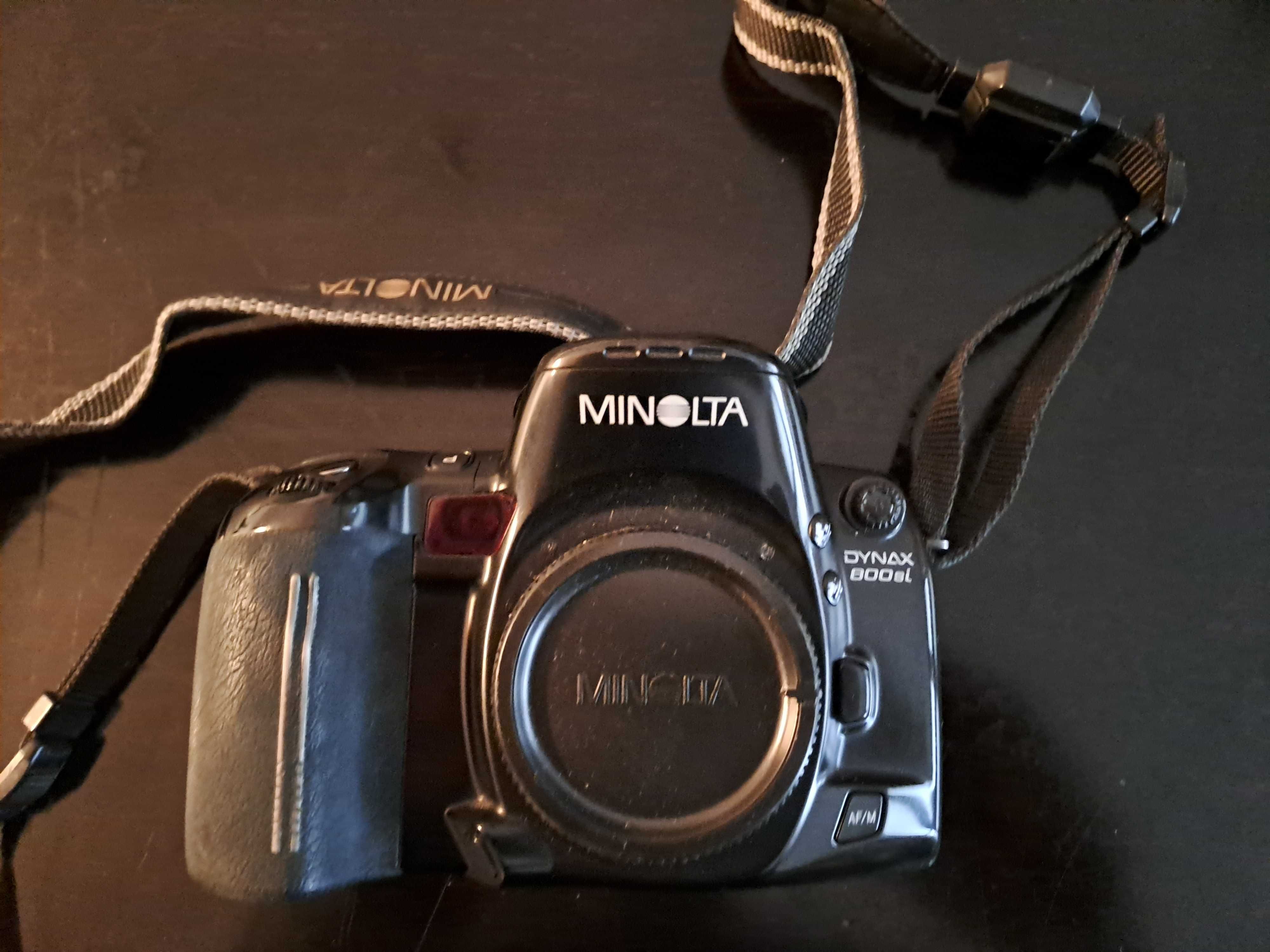 Minolta Dynax 800si + AF 35-70 + AF 80-300 + Sunpak 4000AF + gratisy