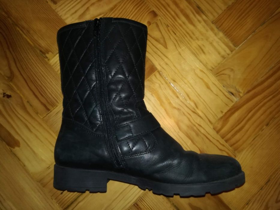 Botas pretas marca Gabor